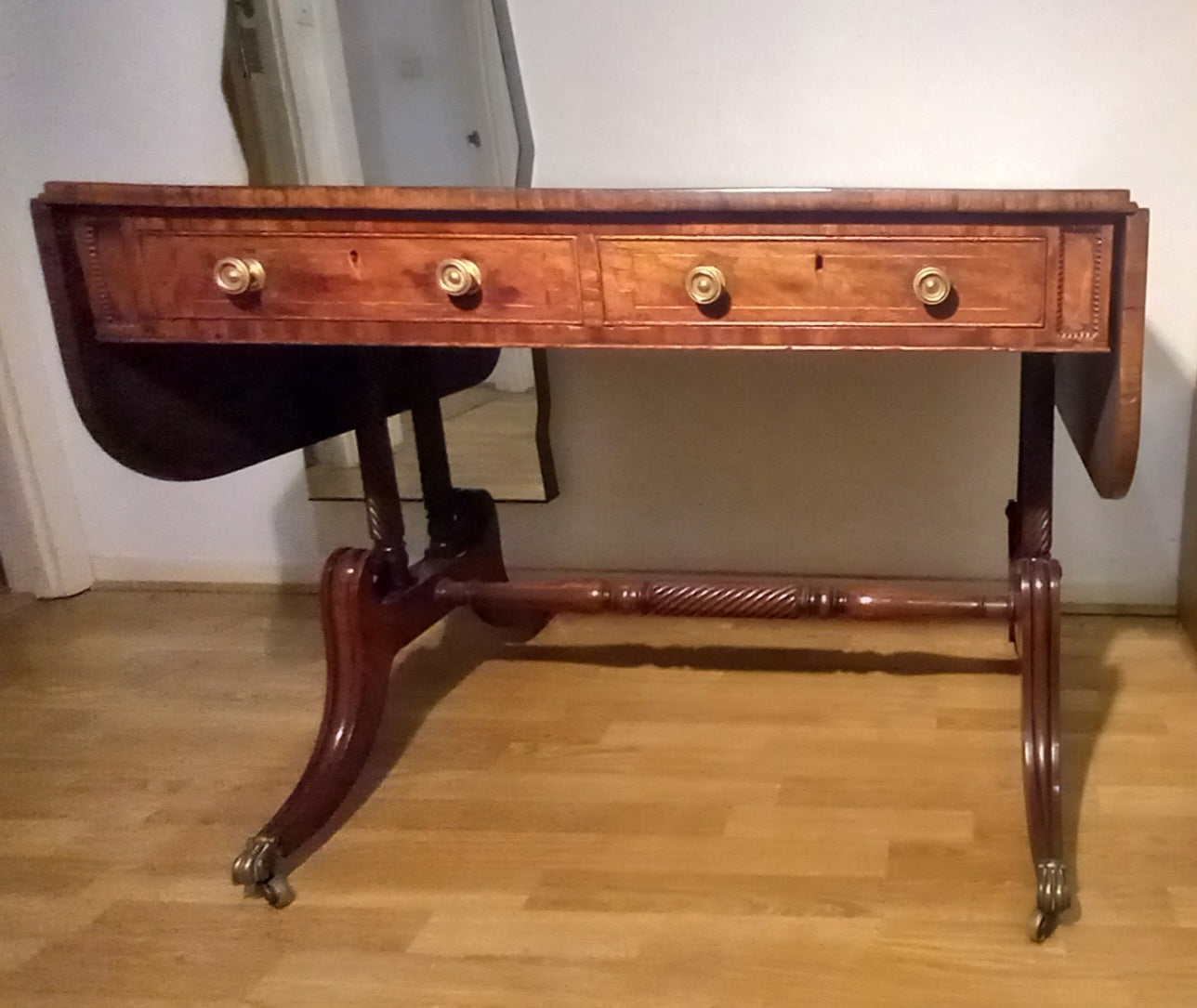 Elegant Antique Regency Rosewood Cross-Banded Sofa Table