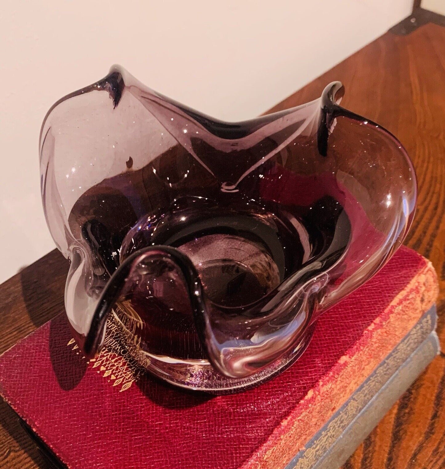 Beautiful Vintage Murano Amethyst Glass Handkerchief Bowl
