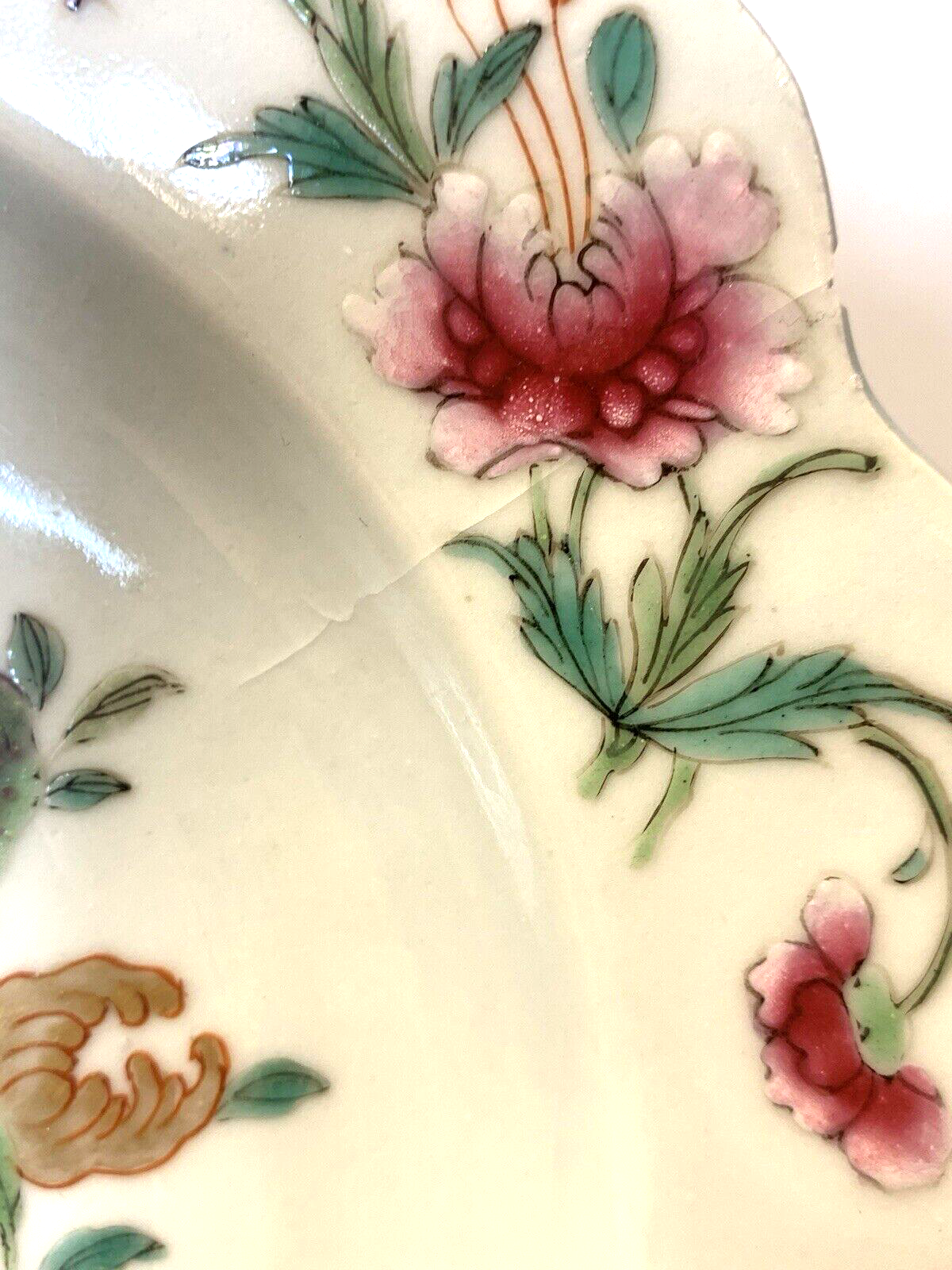 Antique Chinese 18th Century Qianlong Famille Rose Porcelain Plate, Qing Dynasty