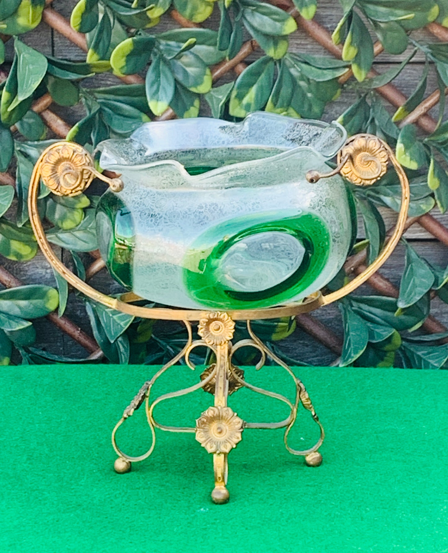 Antique 19th Century French Art Nouveau Glass & Gilt Sweet Dish