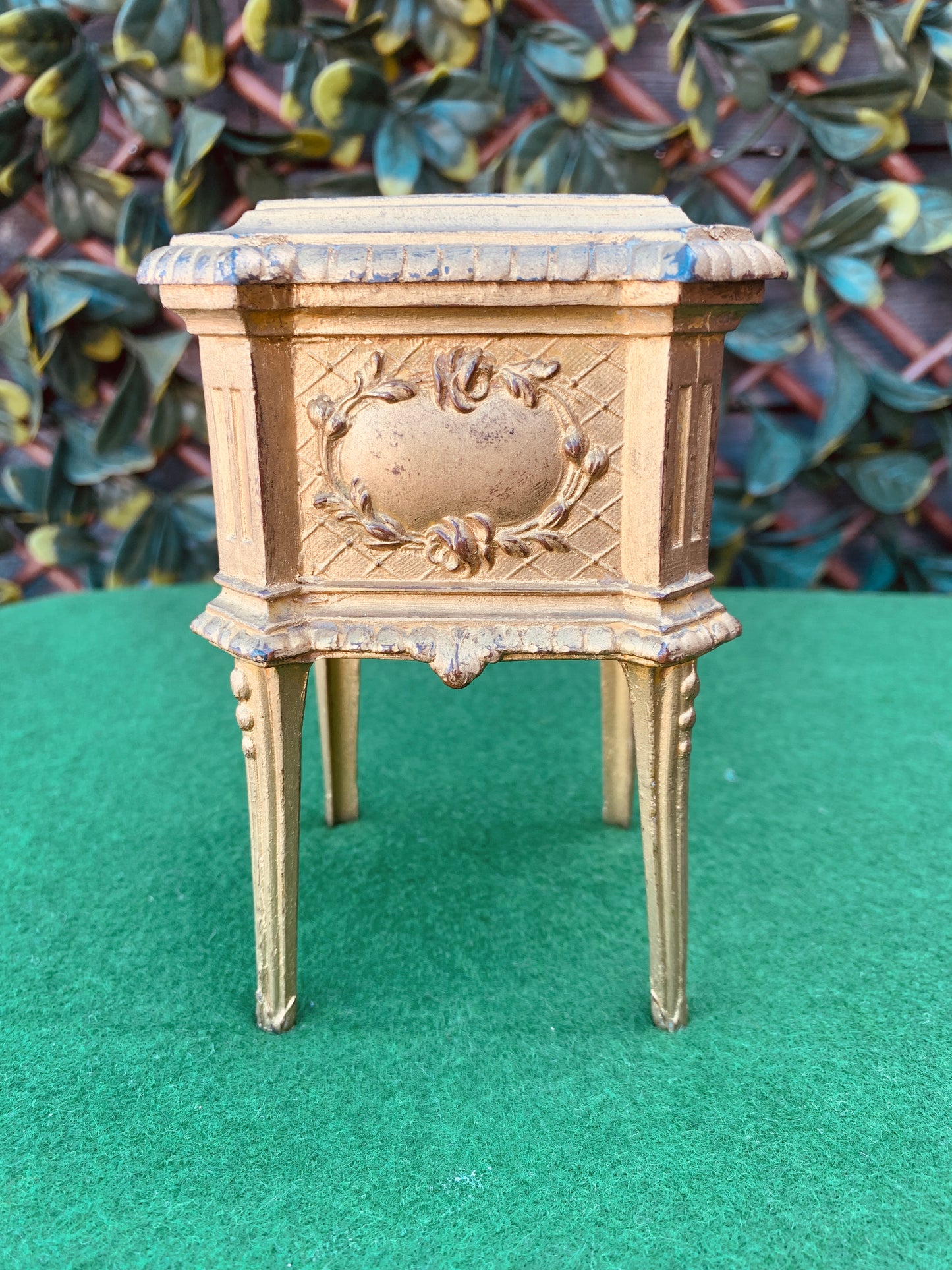 Beautiful Antique Napoleon III (1852-1870)Tiny Regule Jewellery Trinket Box/Chest Silk Interior