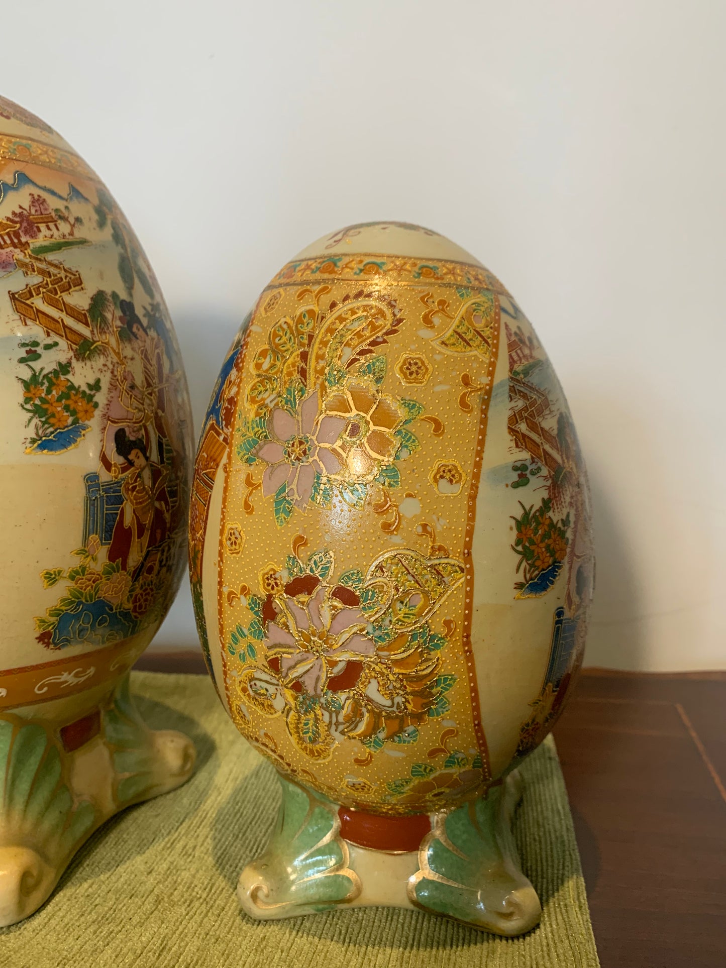 Three Vintage Japanese Hand Painted Satsuma Style Eggs. 3 Graduated Satsuma Style Decorated Eggs, Ostrich Egg Type