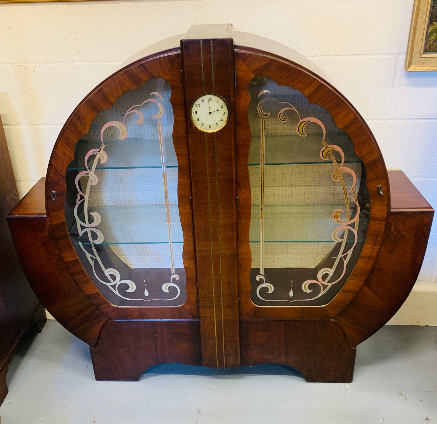 1930s Art Deco Cocktail Cabinet Curved Walnut Bar With Etched Glass & Integrated Smiths Clock