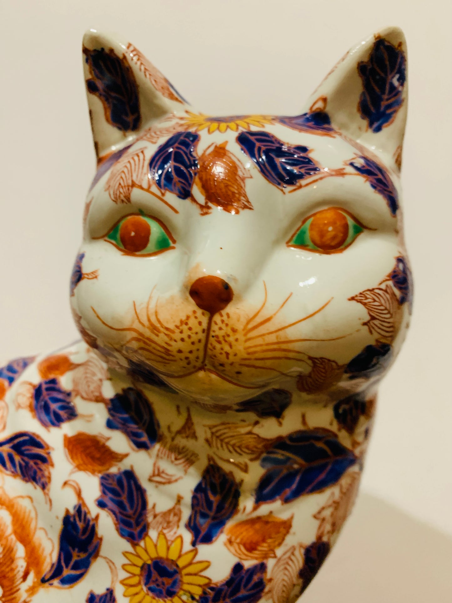 Antique Japanese Imari Cat 19th Century Meiji Period (1868-1912