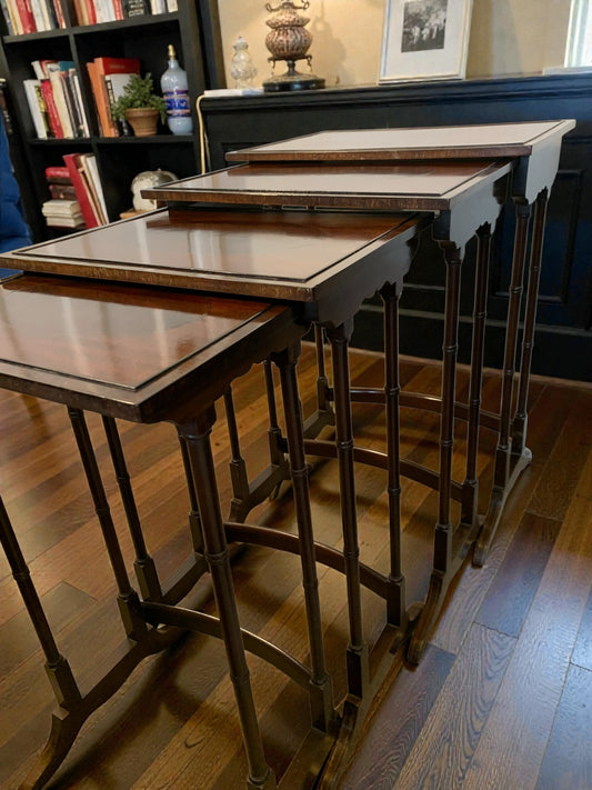 Antique 'Quartetto' (1890-1910), Nest of Four Mahogany 'Flame' Inlaid Tables