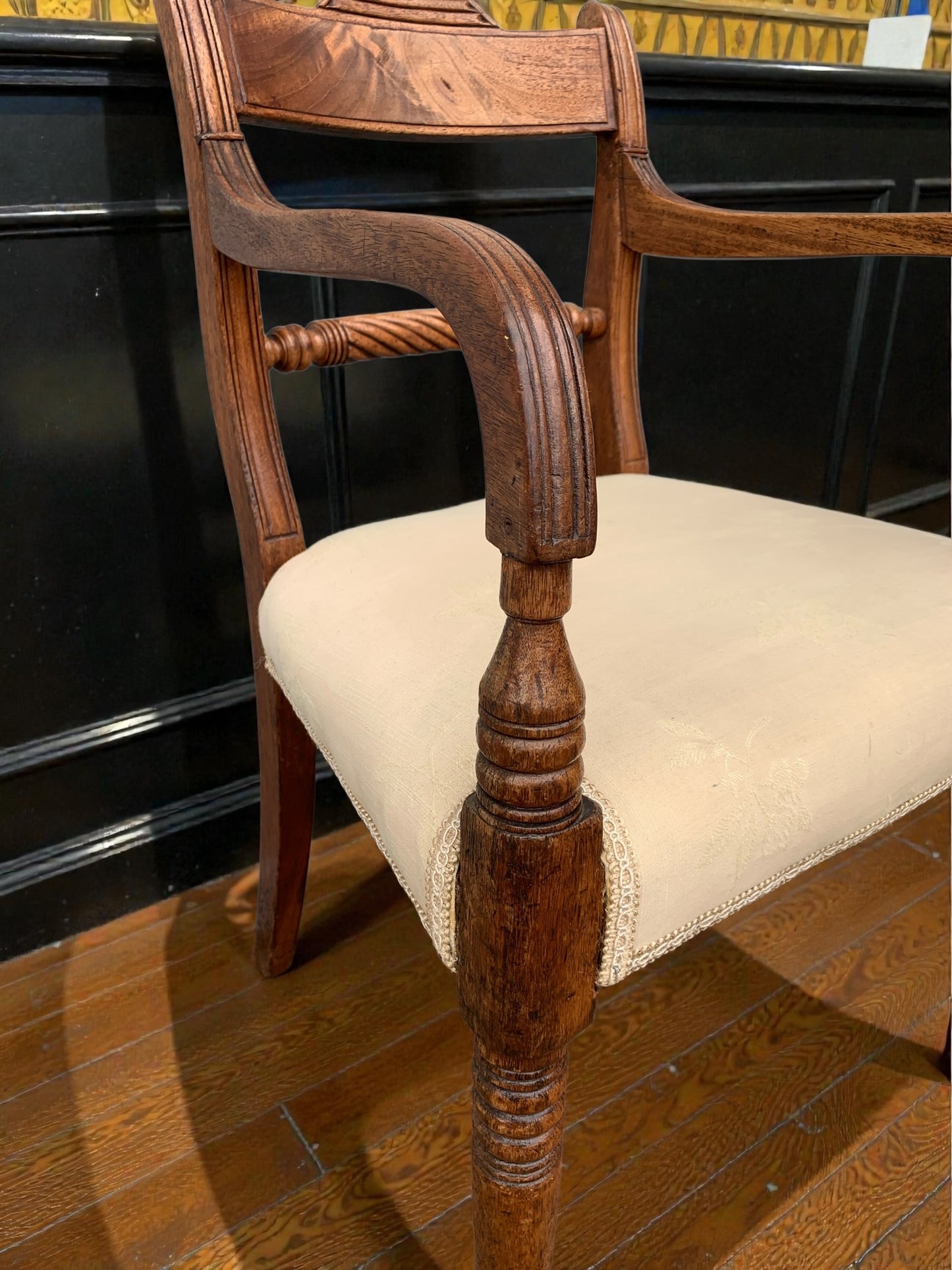 Antique Regency Period (1811-1820) Mahogany Elbow Chair