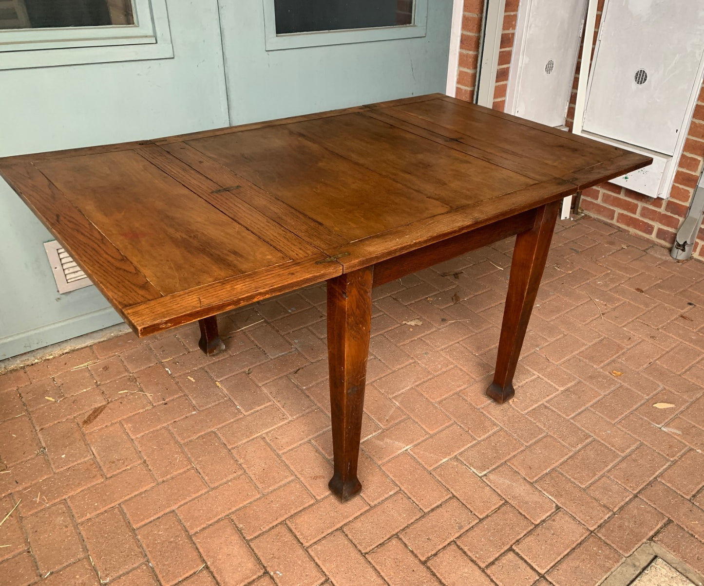 Antique Arts & Crafts Mission Oak Extending Dining Table (Draw Leaf Fold Out)