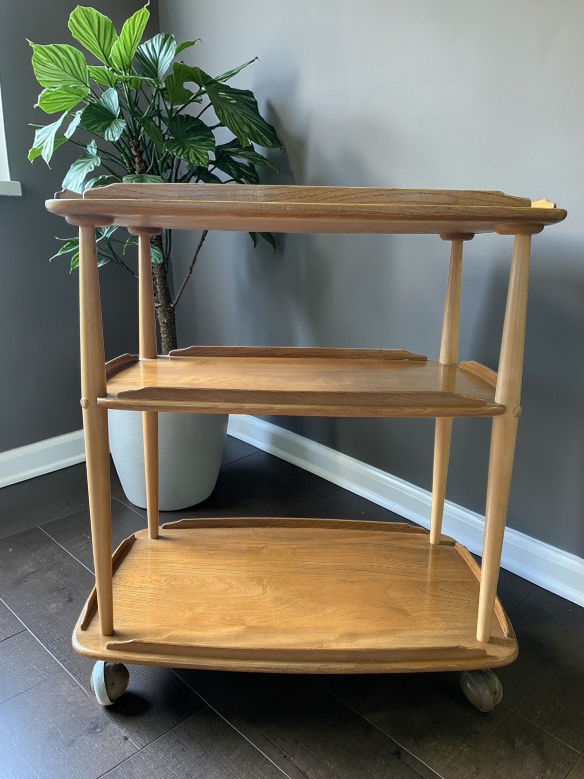 Vintage MCM Ercol Windsor Model 458 Three-Tier  Cart /Trolley – Light Blonde Elm