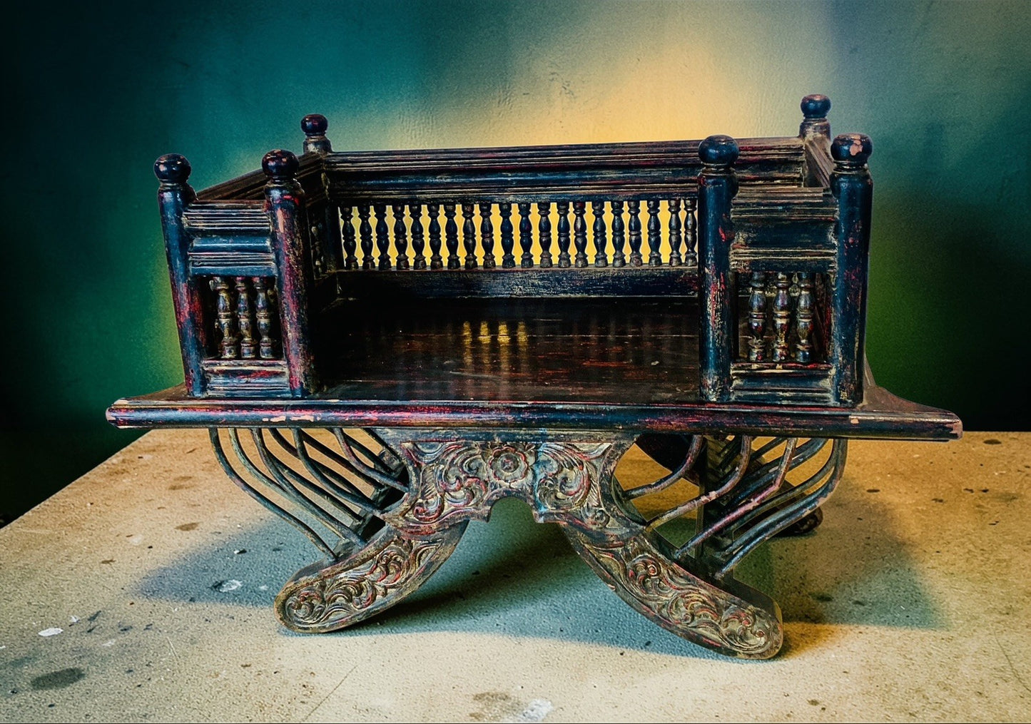 Rare 19th-Century Burmese "Single-Rider" Howdah - Carved Lacquered Elephant Seat