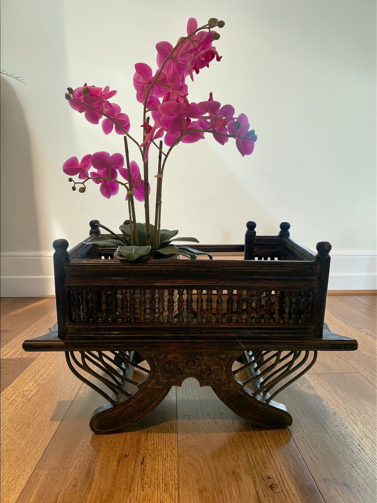 Rare 19th-Century Burmese "Single-Rider" Howdah - Carved Lacquered Elephant Seat
