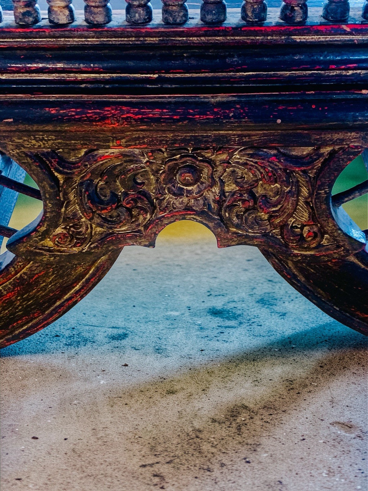 Rare 19th-Century Burmese "Single-Rider" Howdah - Carved Lacquered Elephant Seat
