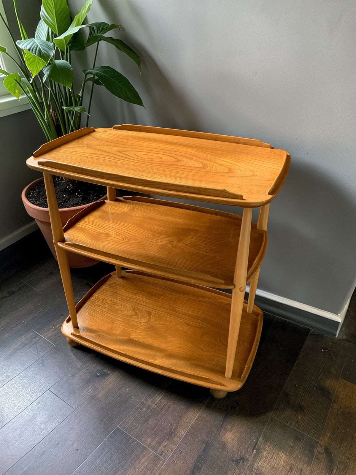 Vintage MCM Ercol Windsor Model 458 Three-Tier  Cart /Trolley – Light Blonde Elm