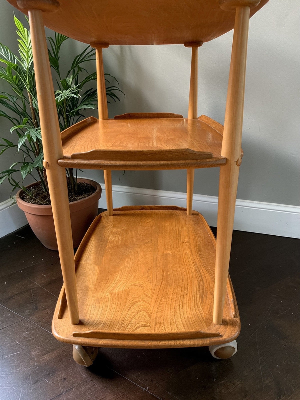 Vintage MCM Ercol Windsor Model 458 Three-Tier  Cart /Trolley – Light Blonde Elm