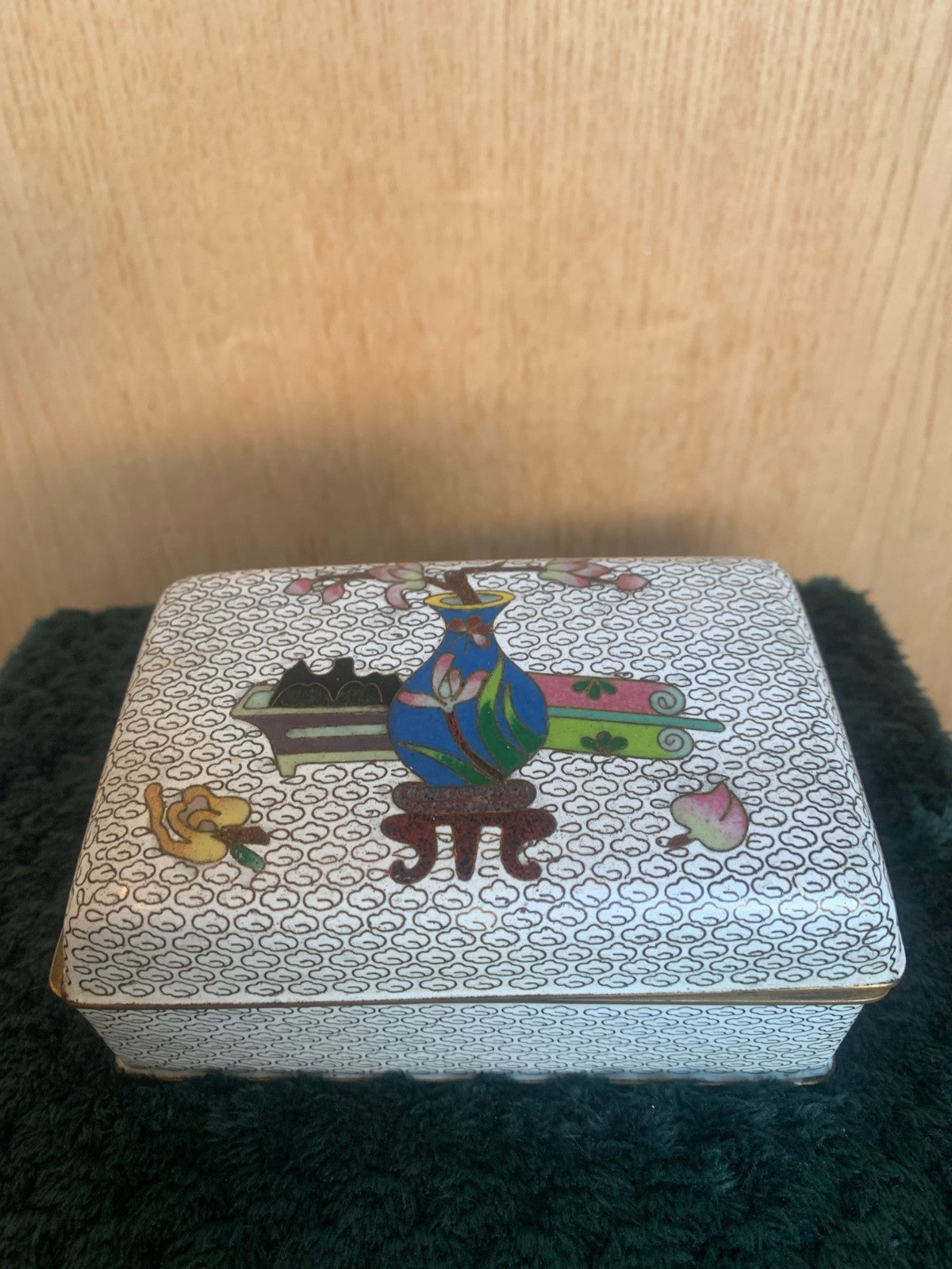 Antique Chinese Cloisonné Enamel Trinket Box – c. 1900–1920