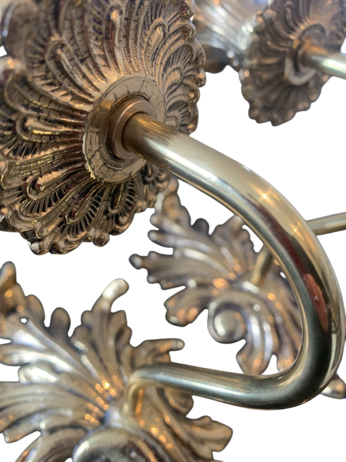 Pair of Impex Lighting ‘Dauphine’ Solid Brass Twin Wall Lights – Small Leaf Desi