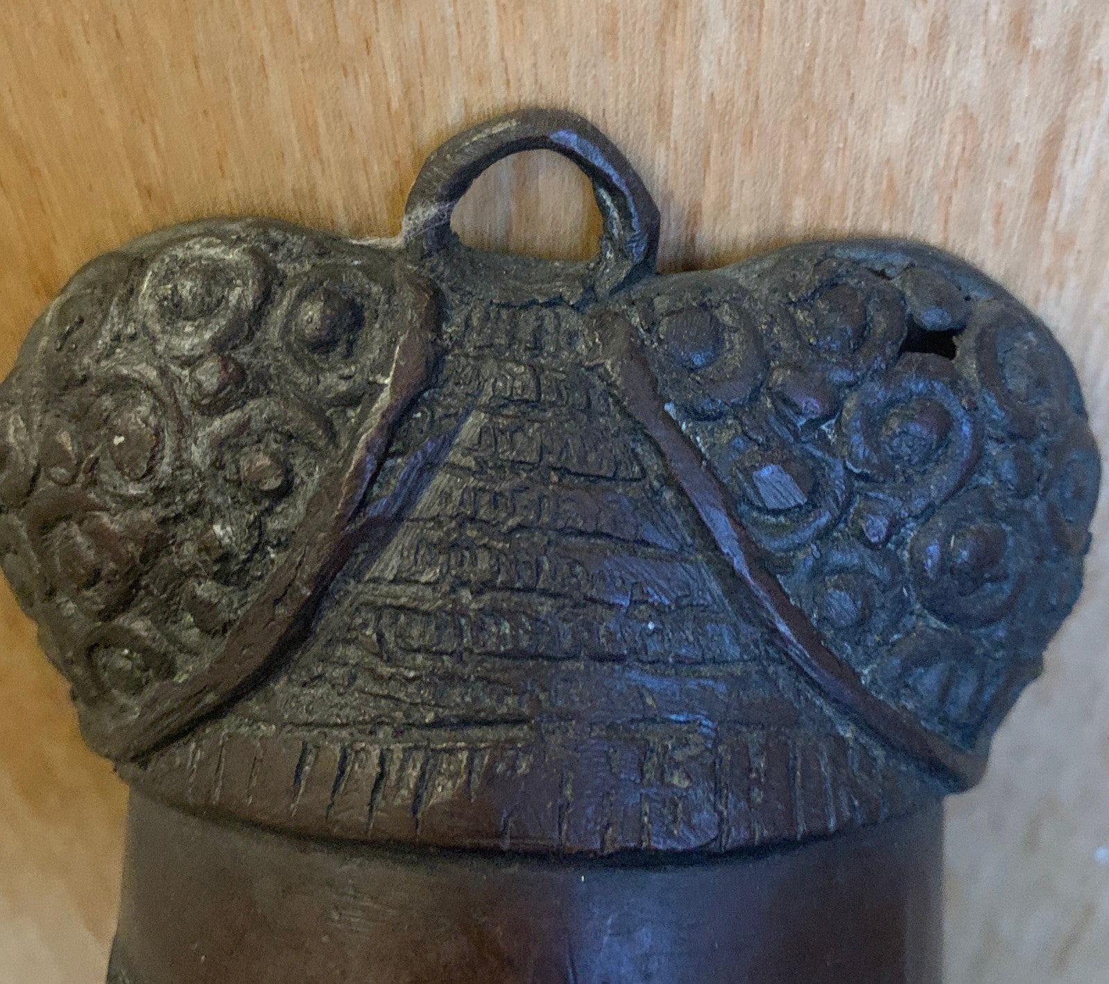 Antique / Vintage West African Bronze Ceremonia Pendant Plaque – Edo/Benin Style