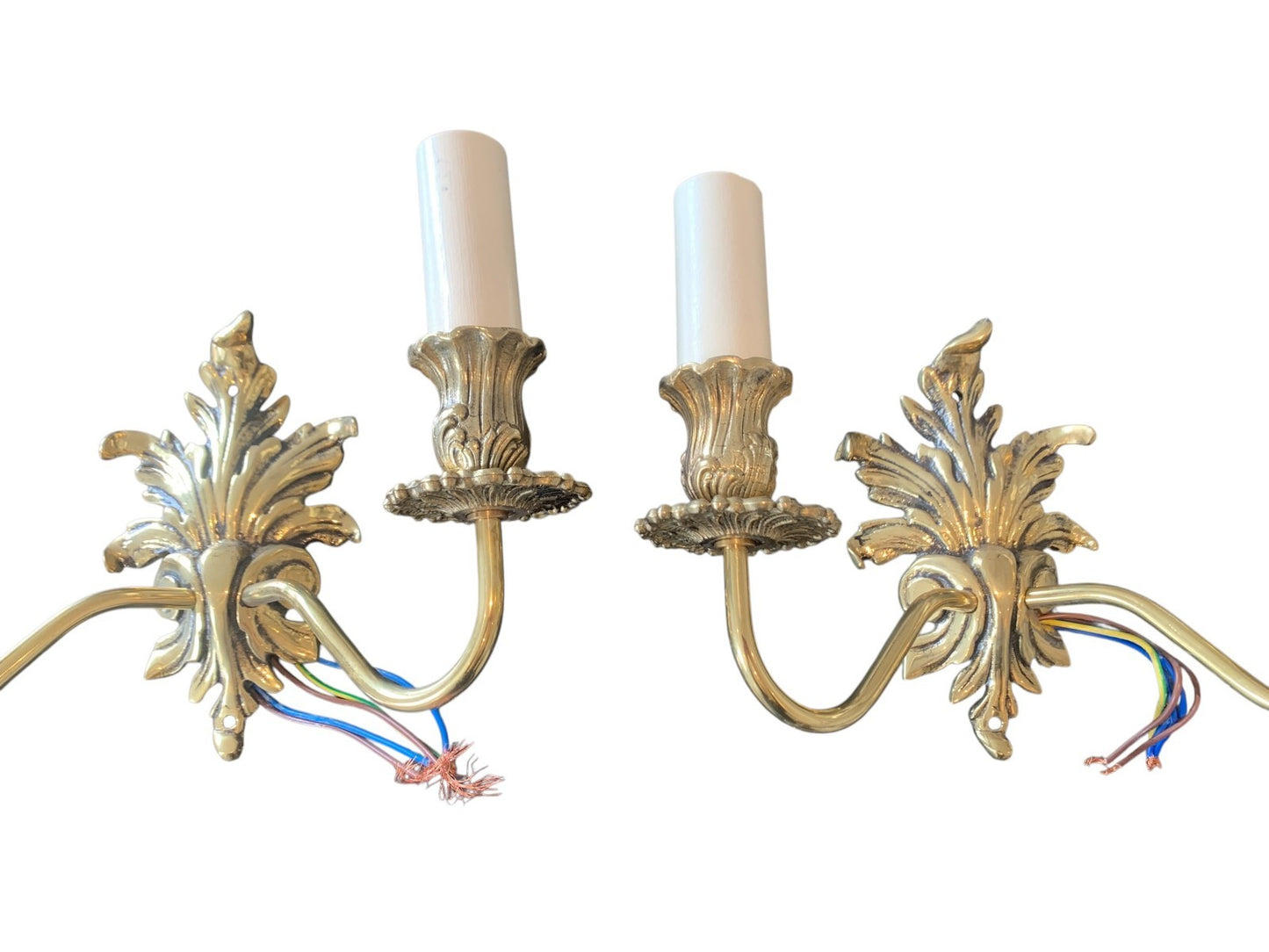 Pair of Impex Lighting ‘Dauphine’ Solid Brass Twin Wall Lights – Small Leaf Desi