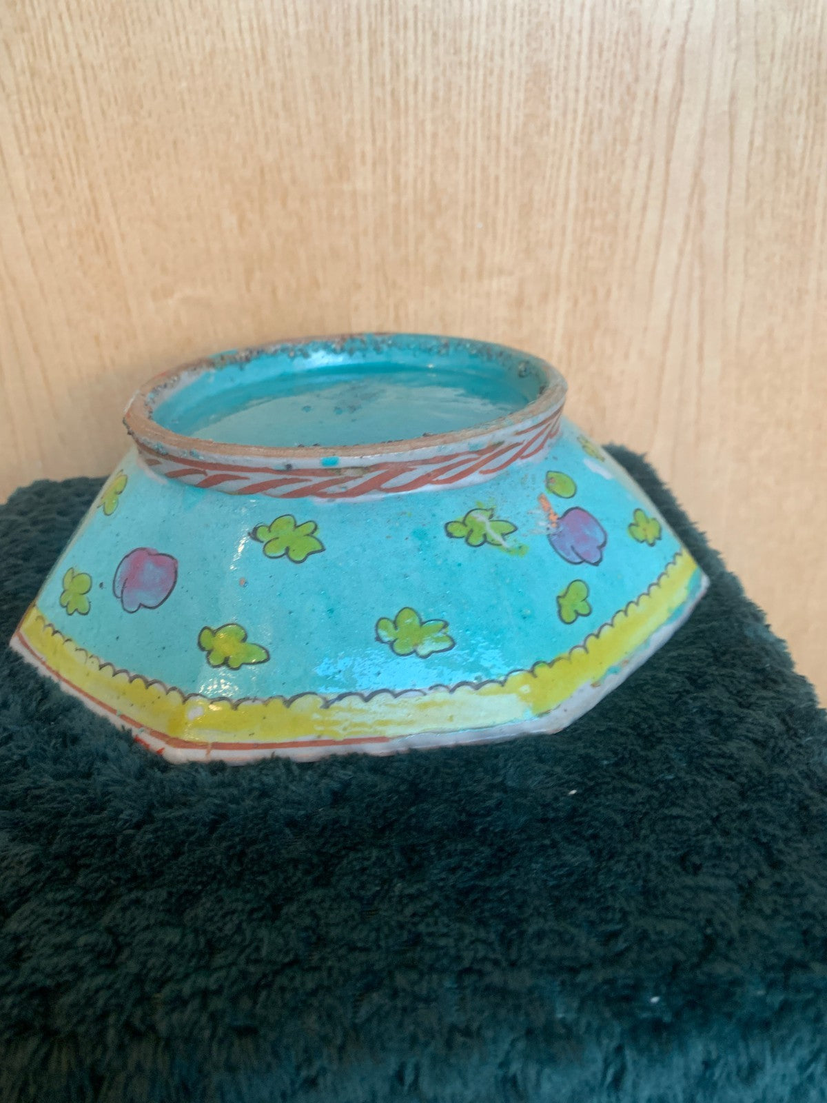 Antique Chinese Octagonal Pedestal Bowl Famille Verte / Yellow Clouds Motif