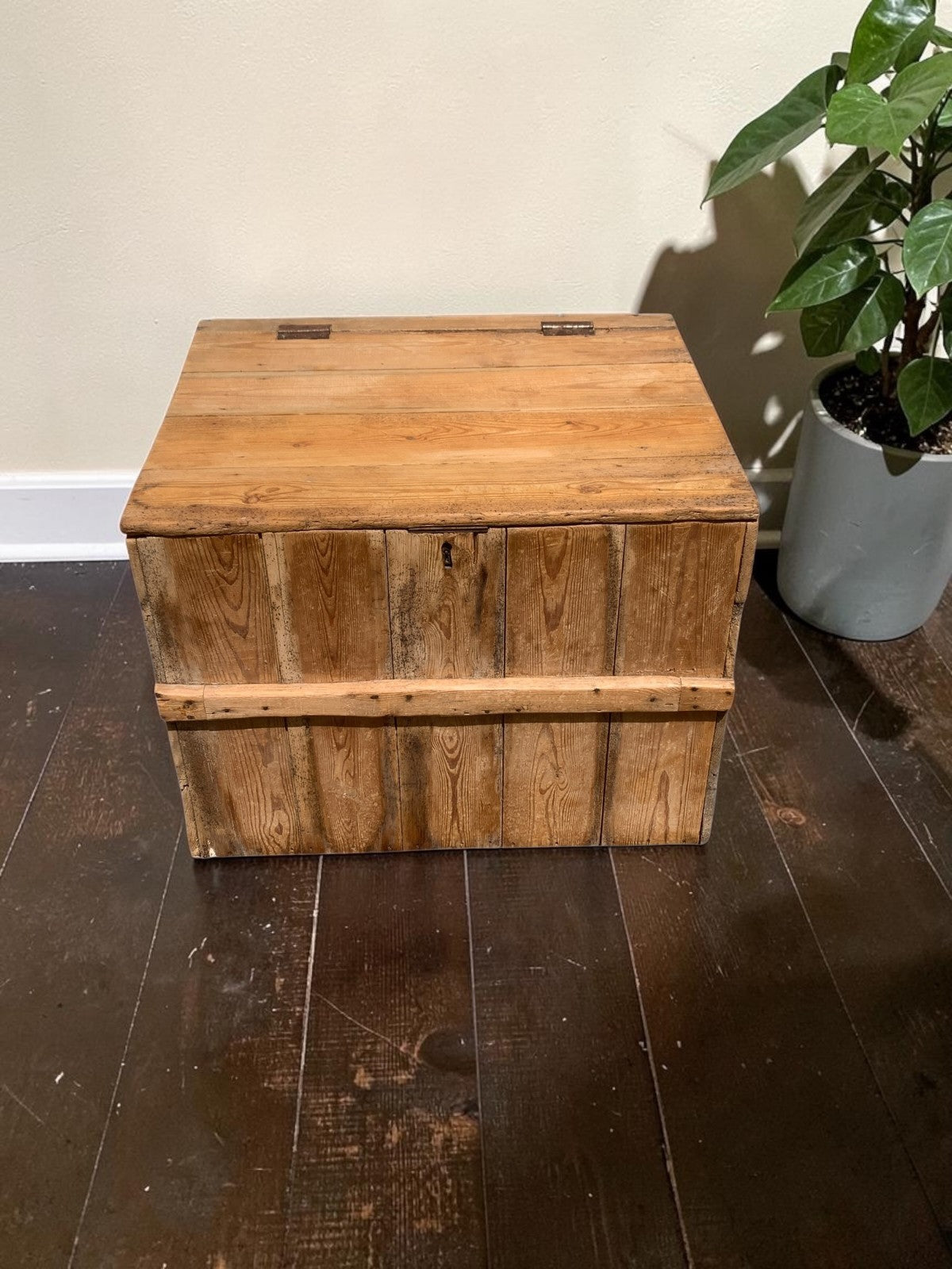 Large Antique Victorian Stripped Pine Trunk  Coffee Table Blanket Chest c.1890