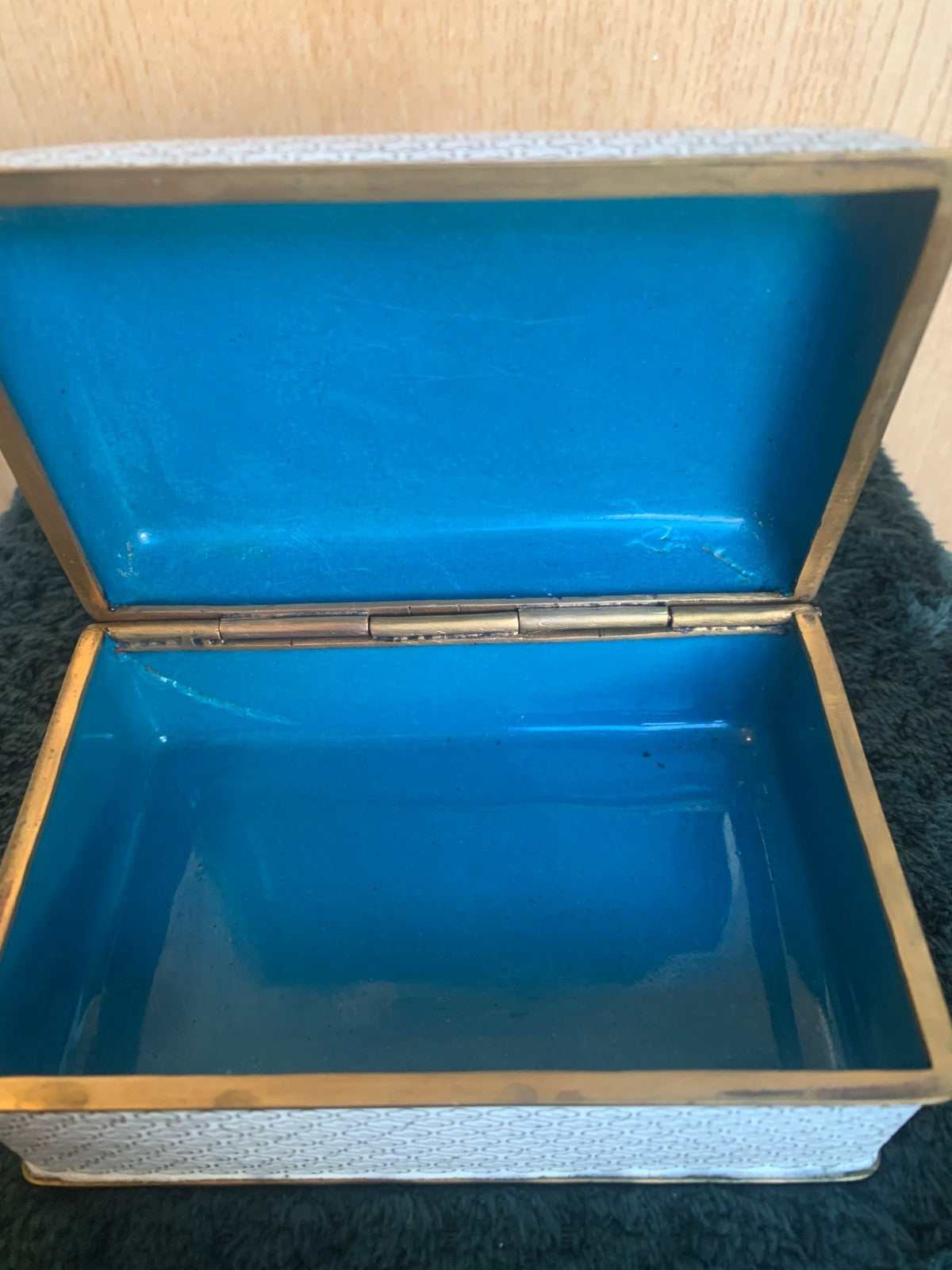 Antique Chinese Cloisonné Enamel Trinket Box – c. 1900–1920