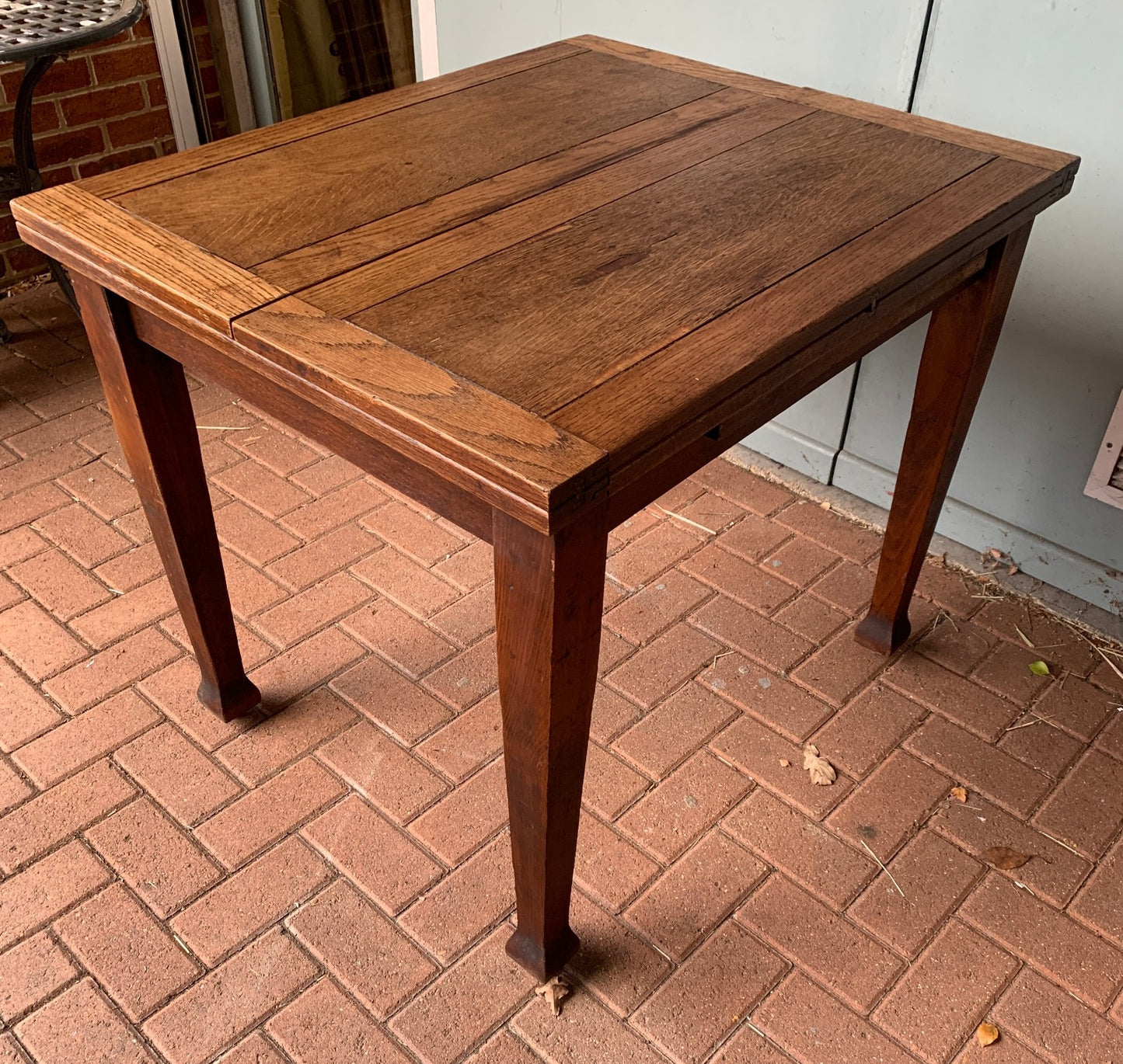 Antique Arts & Crafts Mission Oak Extending Dining Table (Draw Leaf Fold Out)