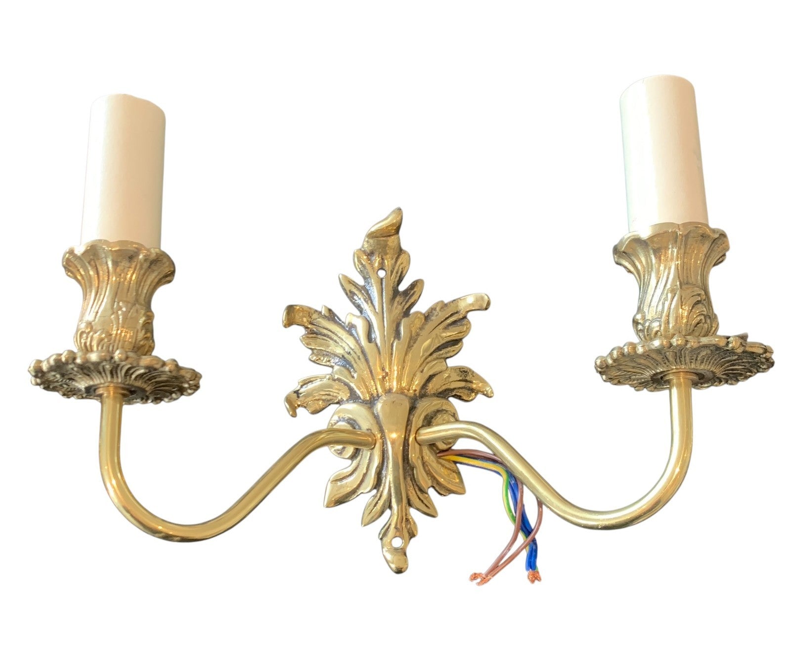 Pair of Impex Lighting ‘Dauphine’ Solid Brass Twin Wall Lights – Small Leaf Desi