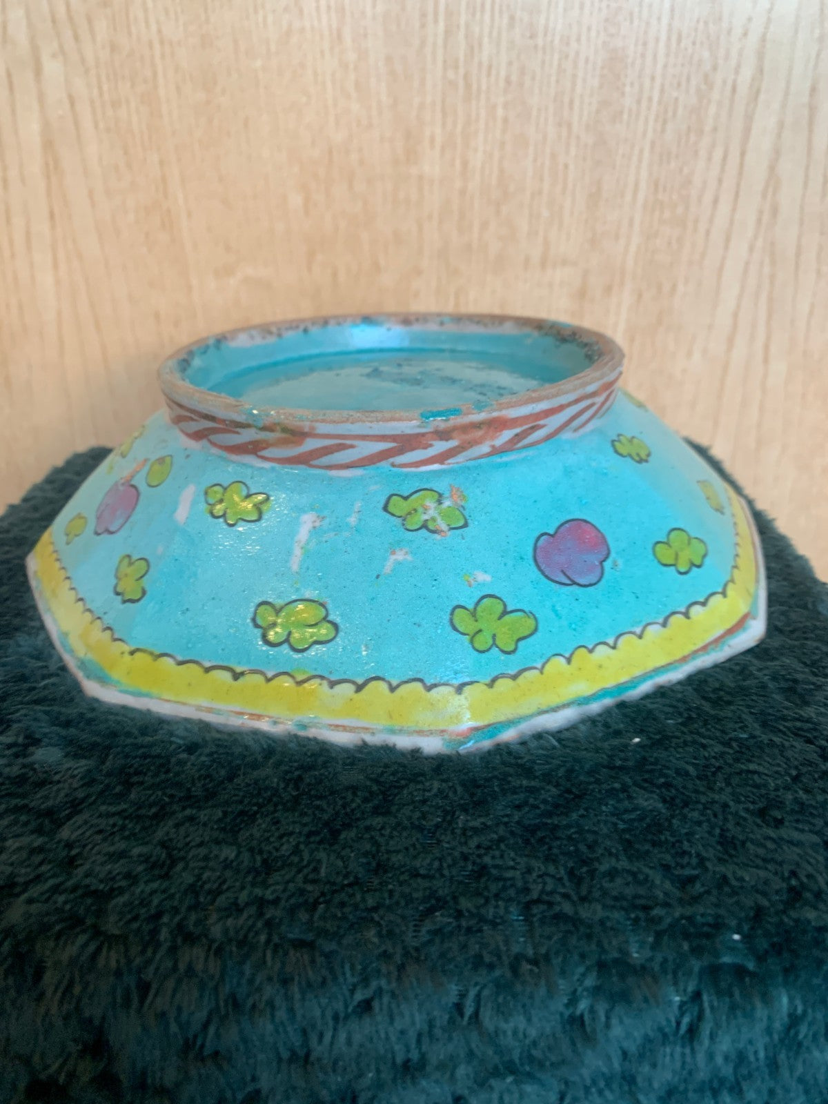 Antique Chinese Octagonal Pedestal Bowl Famille Verte / Yellow Clouds Motif