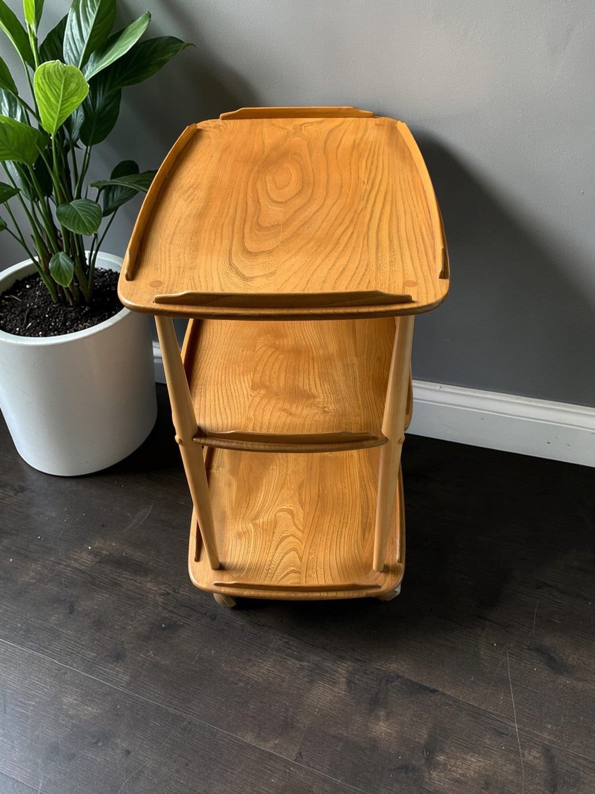Vintage MCM Ercol Windsor Model 458 Three-Tier  Cart /Trolley – Light Blonde Elm