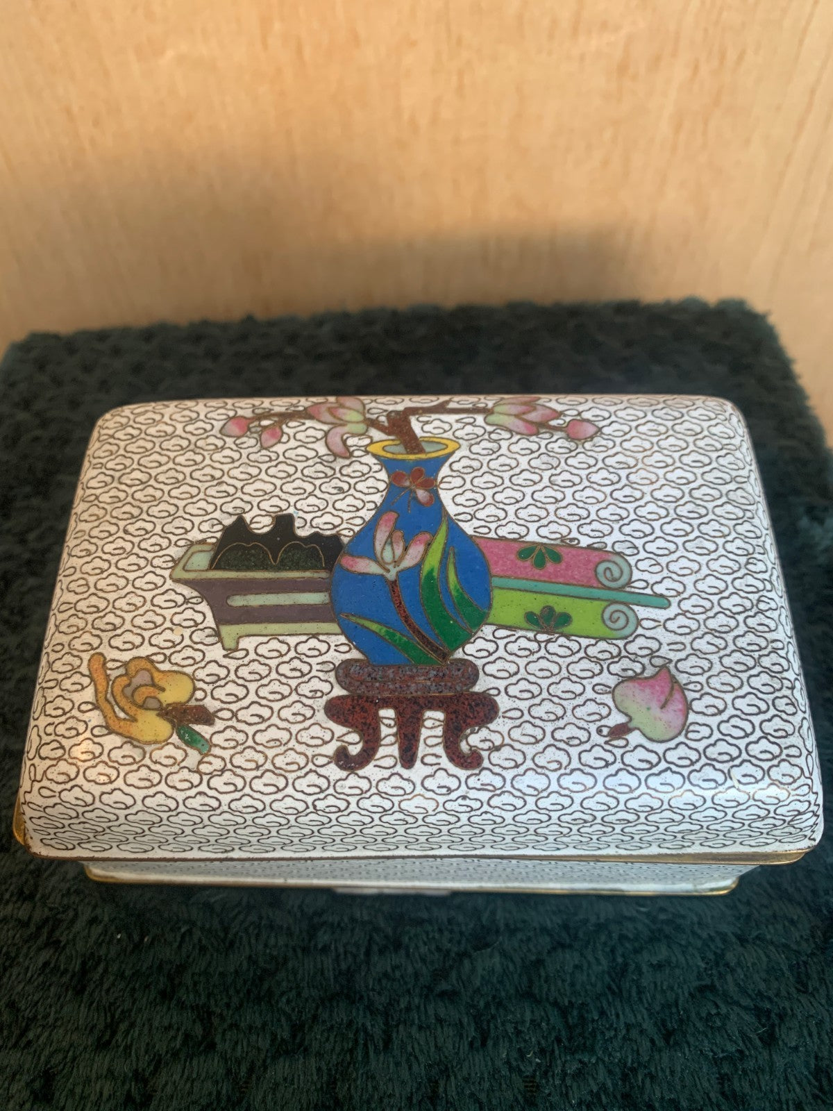 Antique Chinese Cloisonné Enamel Trinket Box – c. 1900–1920