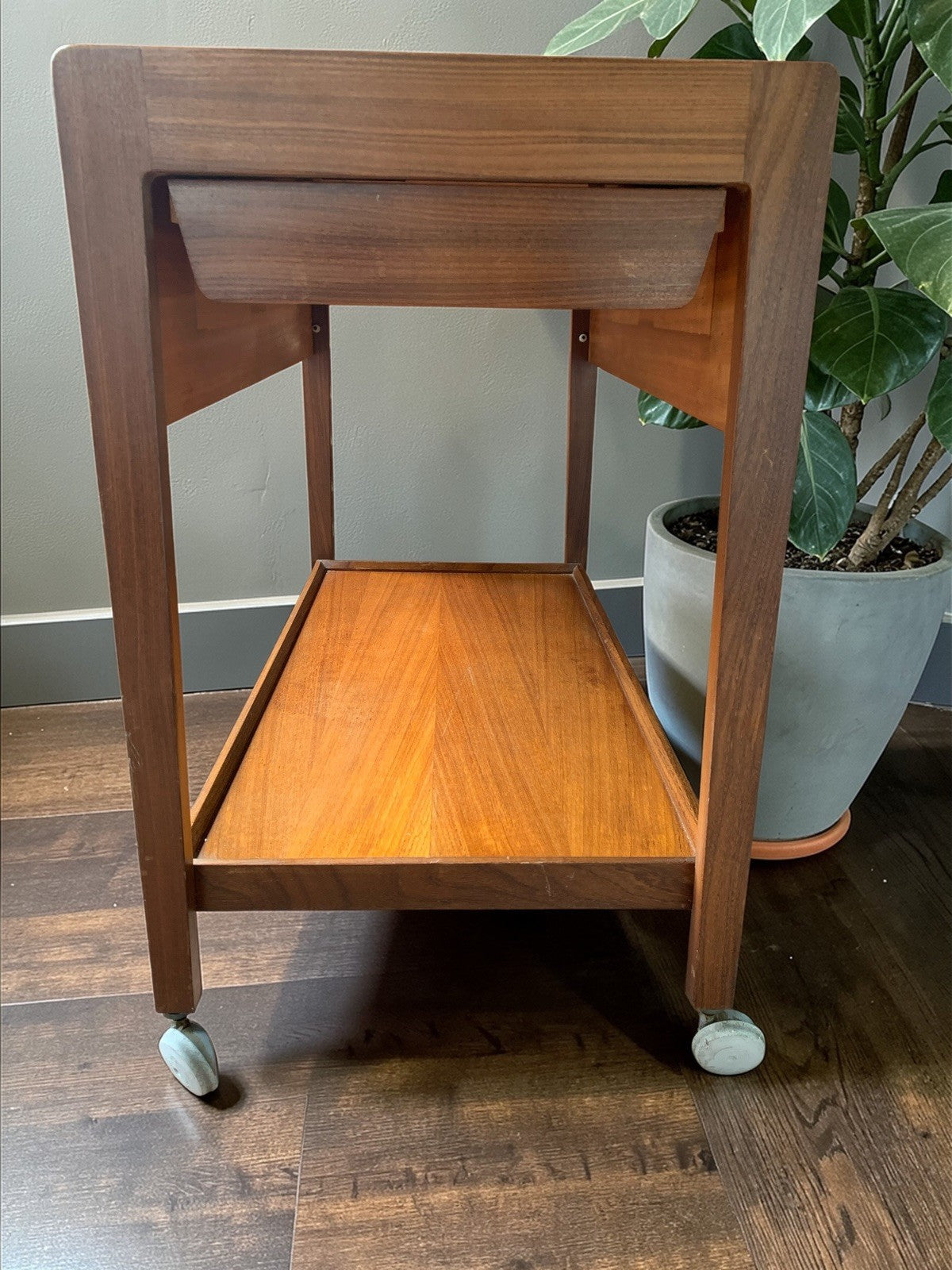 Remploy MCM Extending Bar Cart – Original Kenrick Mini-Meteor Castors