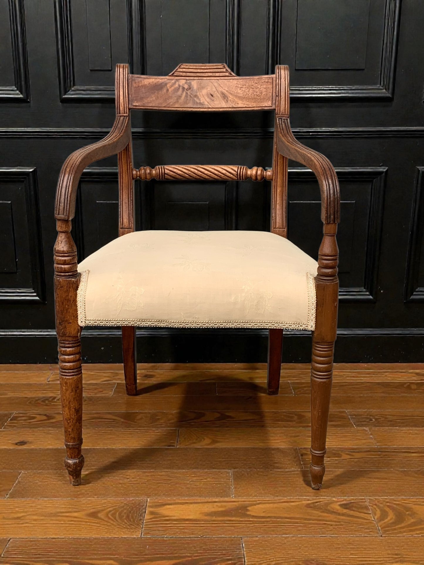 Antique Regency Period (1811-1820) Mahogany Elbow Chair