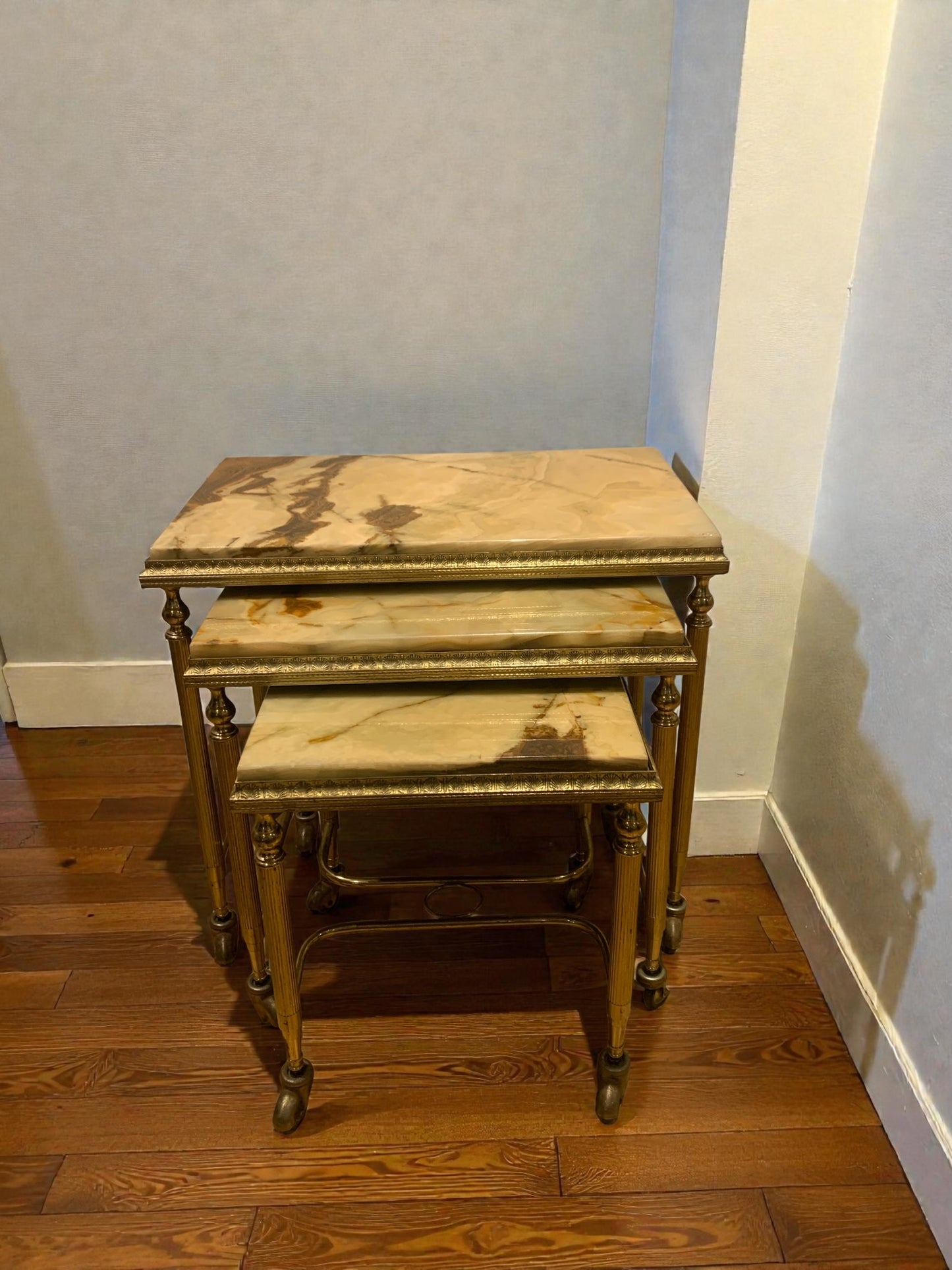 Elegant French Brass and Onyx Nesting Tables, Holllywood Regency Style. 1950's