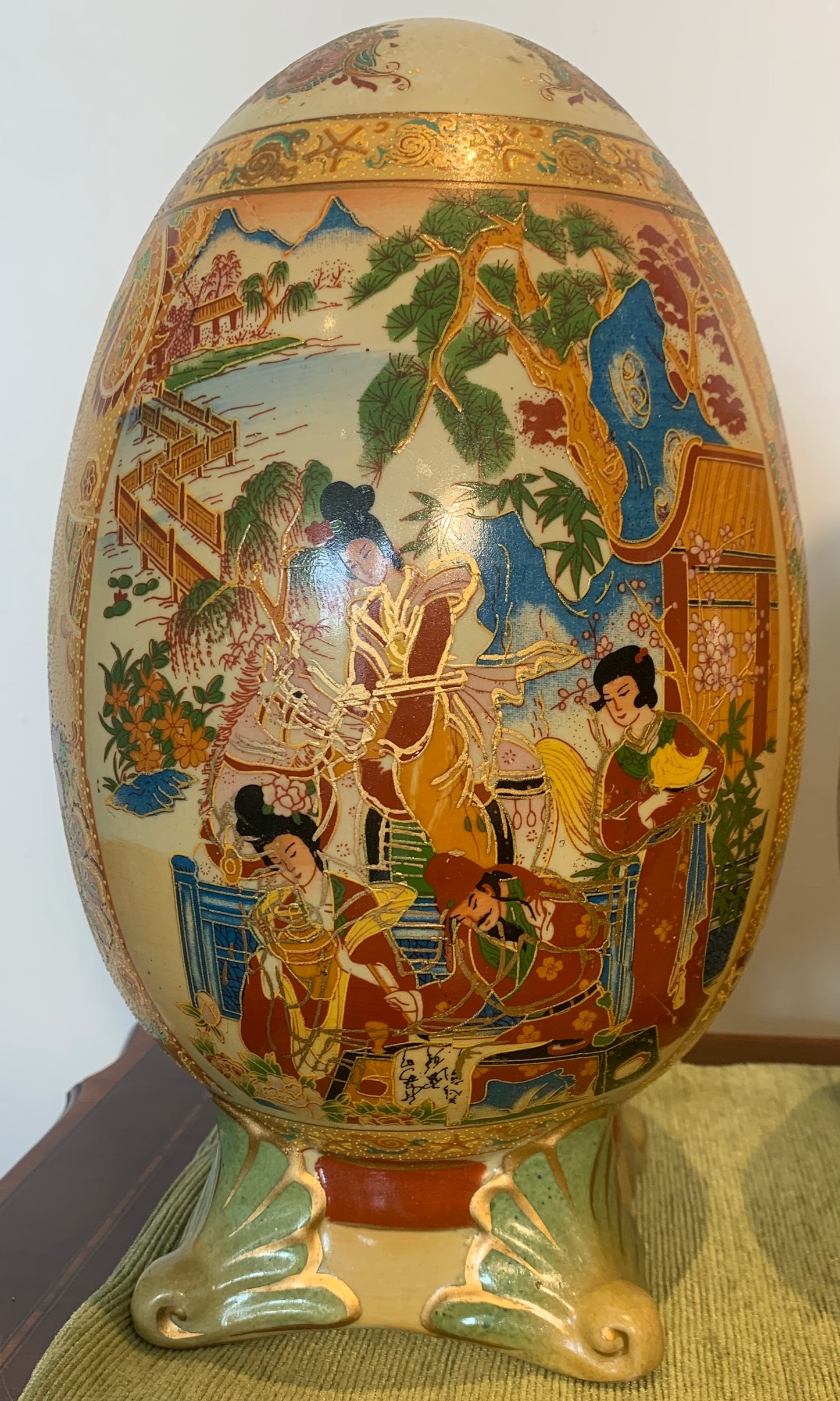 Three Vintage Japanese Hand Painted Satsuma Style Eggs.  3 Graduated Satsuma Style Decorated Eggs, Ostrich Egg Type