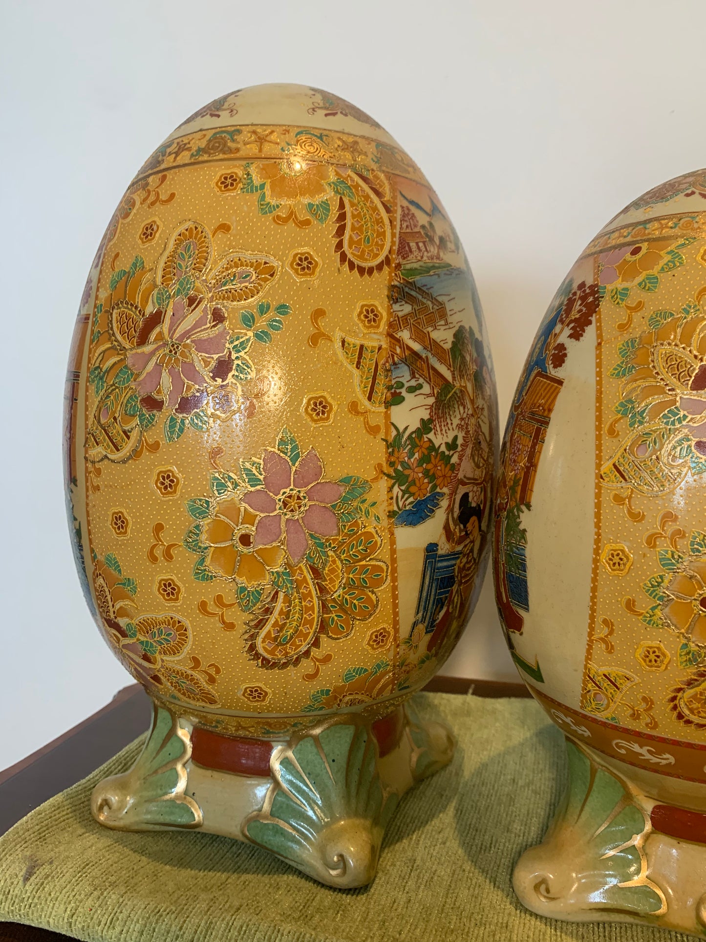 Three Vintage Japanese Hand Painted Satsuma Style Eggs.  3 Graduated Satsuma Style Decorated Eggs, Ostrich Egg Type