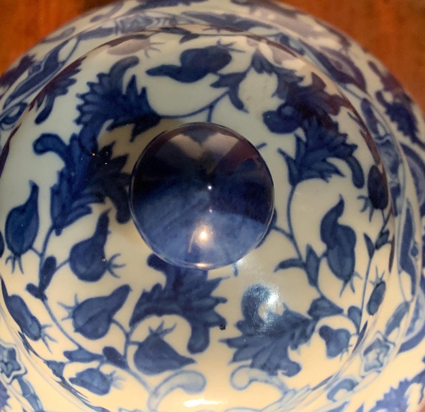 Vintage Chinese Blue & White Temple Jar with Lid/Cover, Very Good Condition, No Chips or Cracks