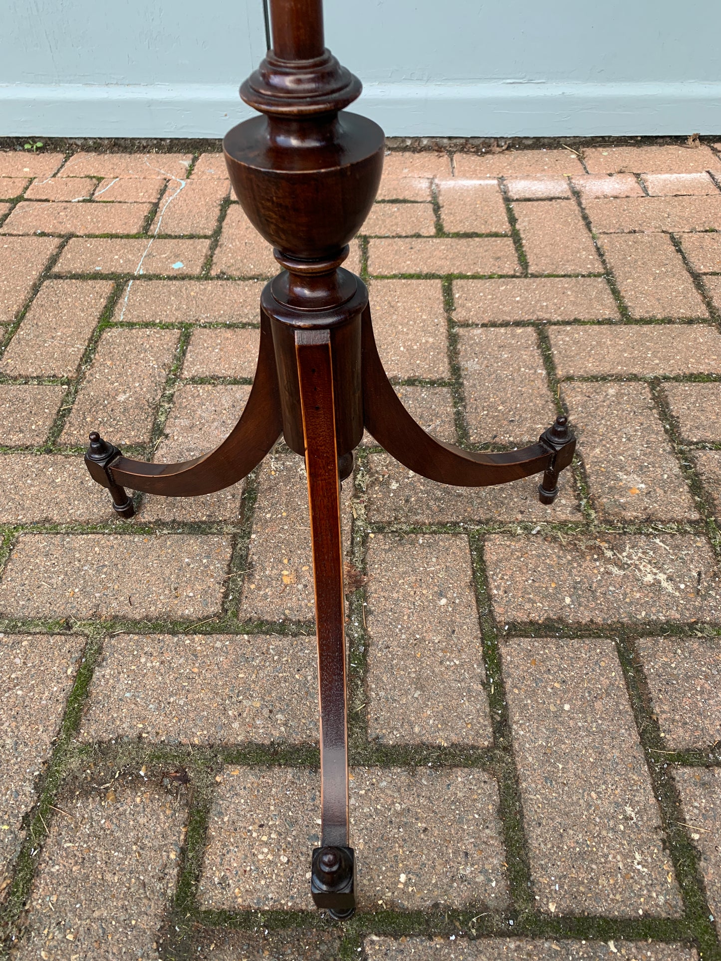 Antique Regency-Period (1820)Rosewood Pole Screen, Needlepoint Tapestry Panel.