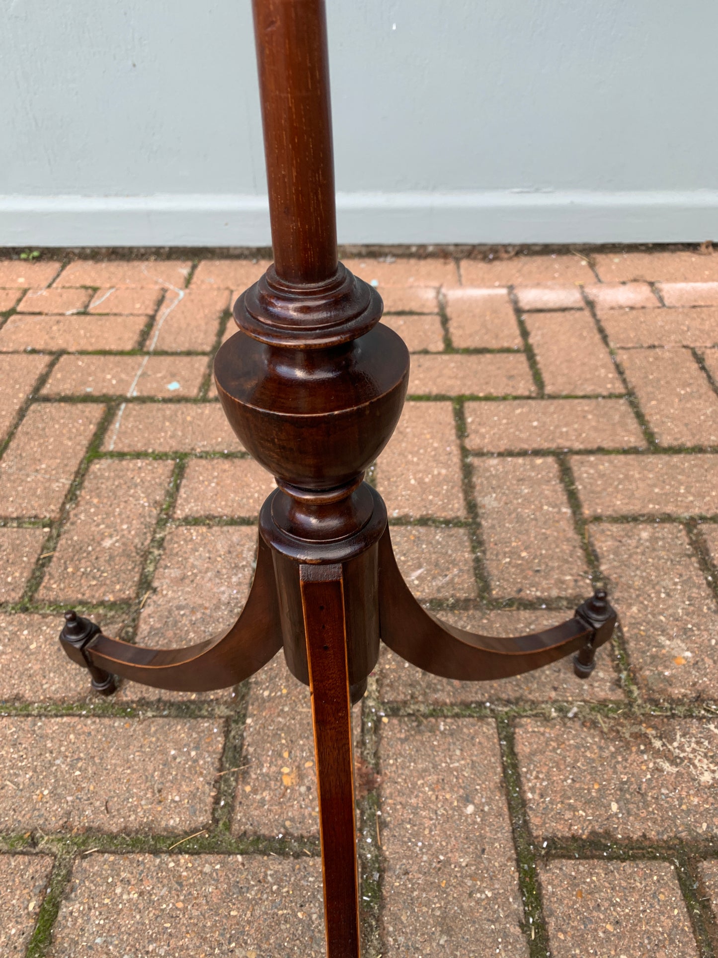 Antique Regency-Period (1820)Rosewood Pole Screen, Needlepoint Tapestry Panel.