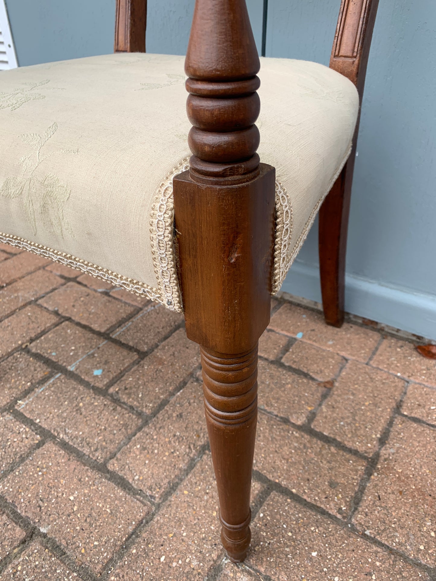 Antique Regency Period (1811-1820) Mahogany Elbow Chair