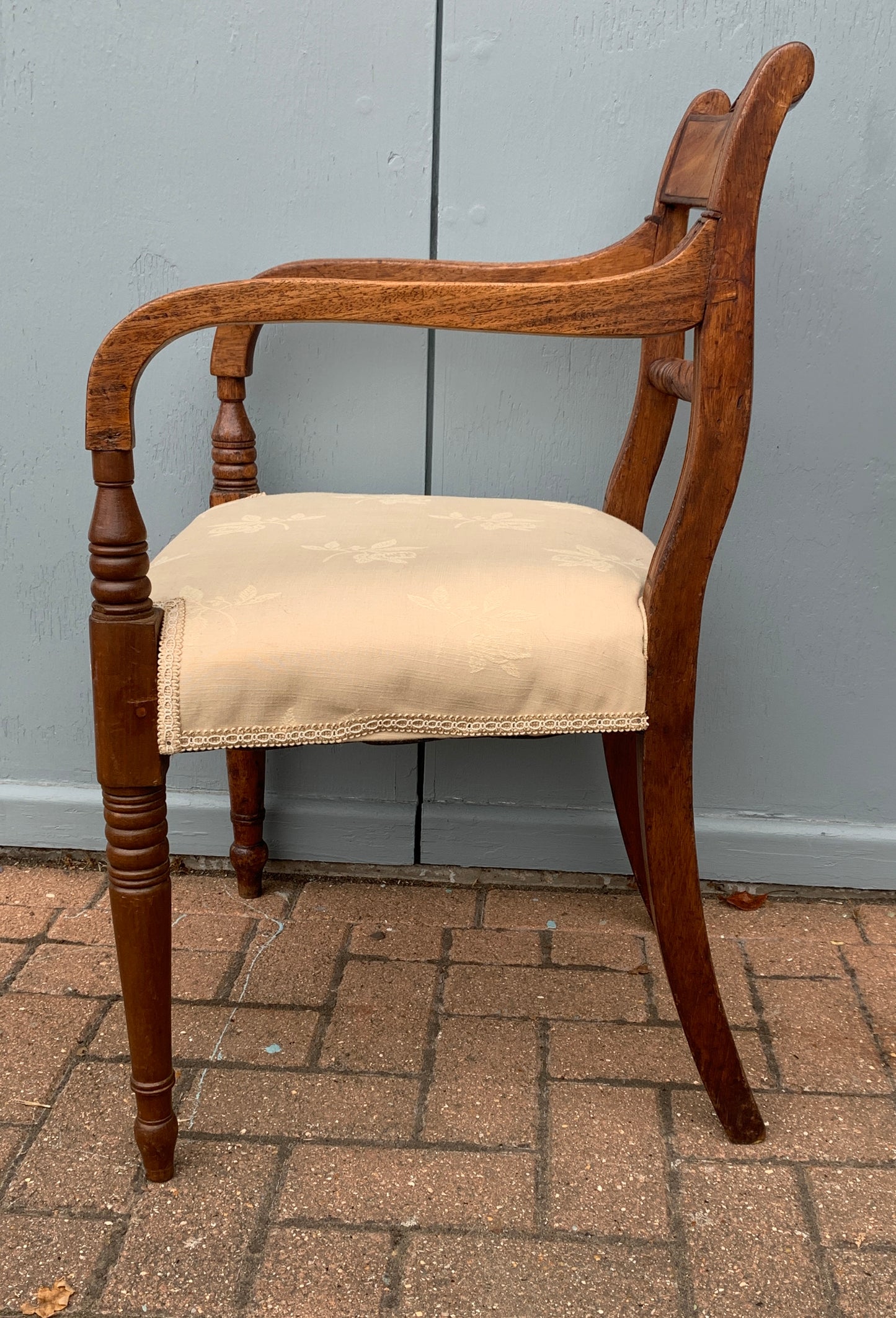 Antique Regency Period (1811-1820) Mahogany Elbow Chair