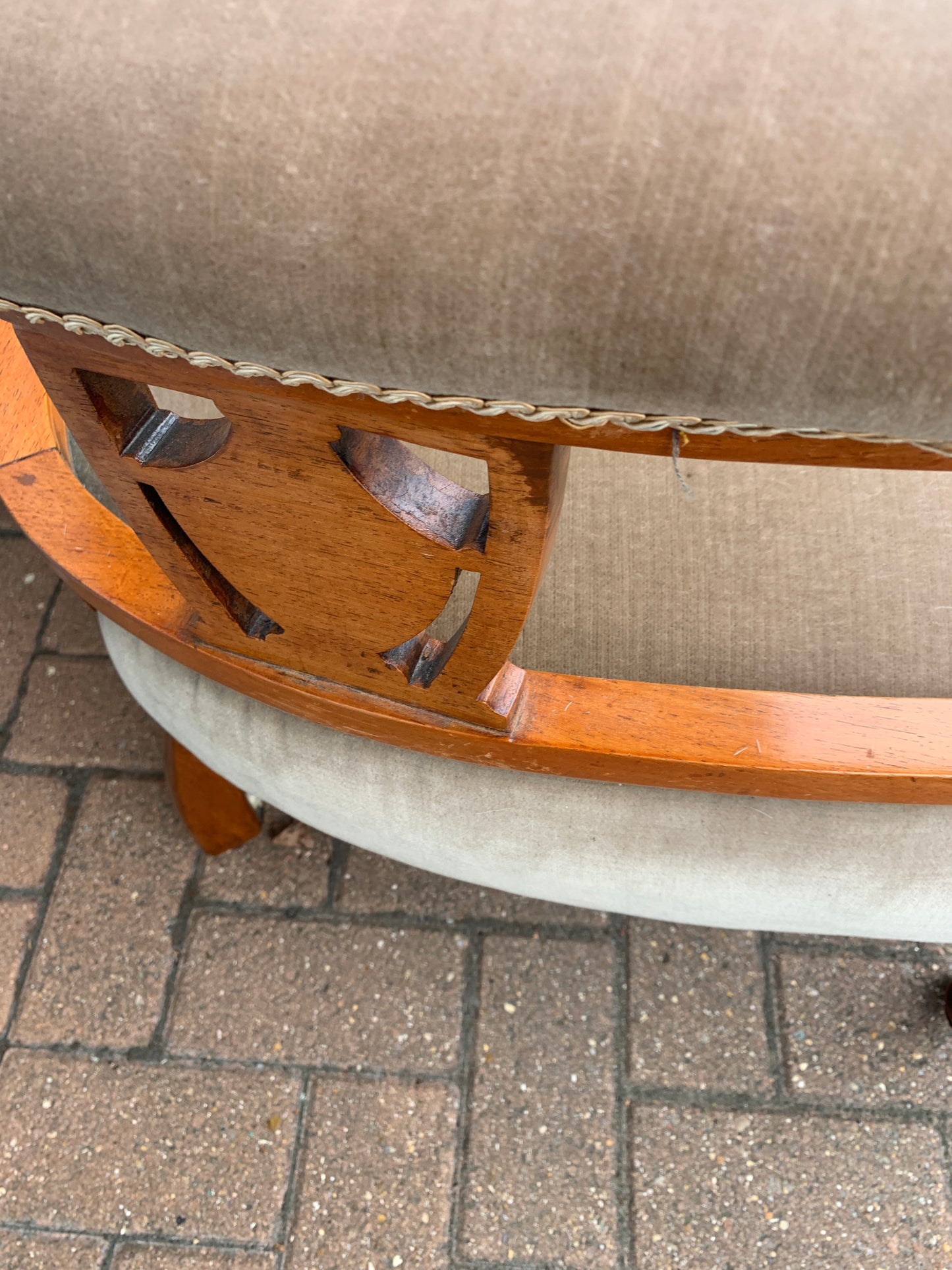 Victorian Walnut Parlour Two Seater Settee on Castors, Marquetry Inlay